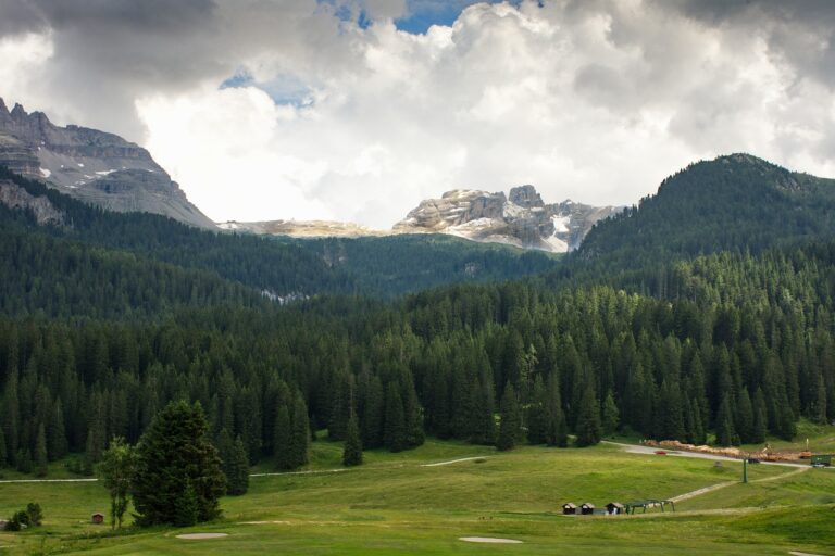 Włoskie atrakcje Park Krajobrazowy Adamello Brenta